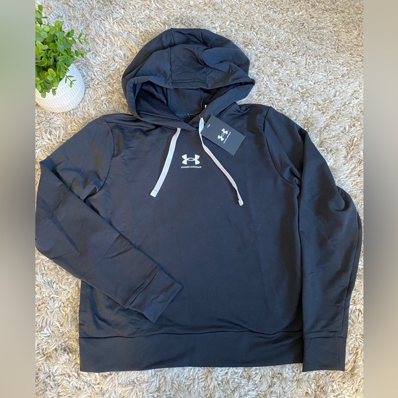 Under Armour Tops - 🆕 Under Armour Hoodie
